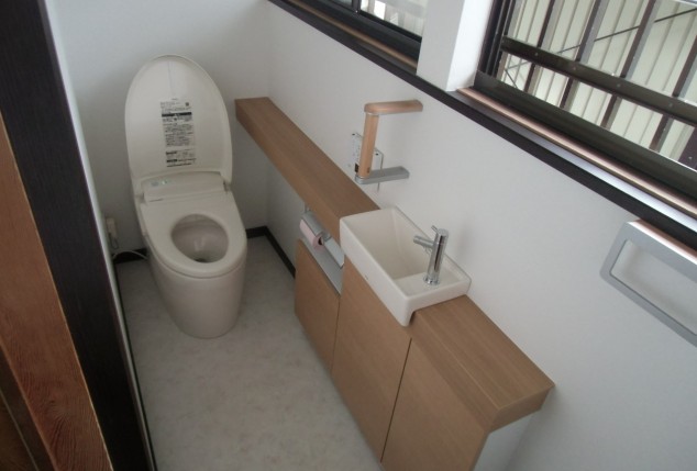 清潔で綺麗なトイレ空間にリフォーム