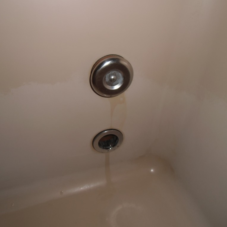 汚れも目立ってきていました。
