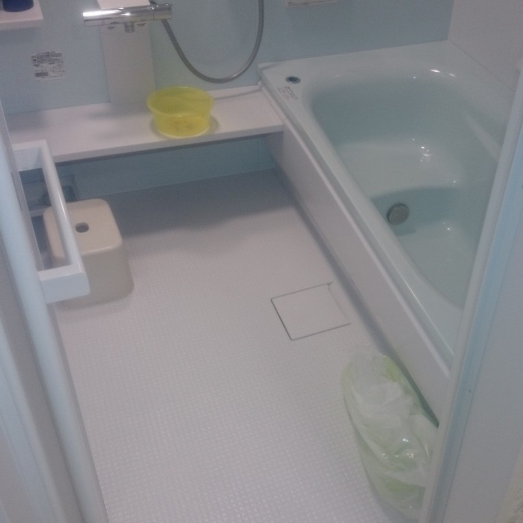 ユニットバスに変更したので快適に入浴できるようになりました。
