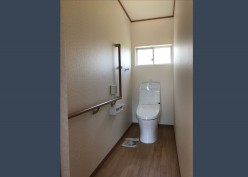 暖かくケアのしやすいトイレに